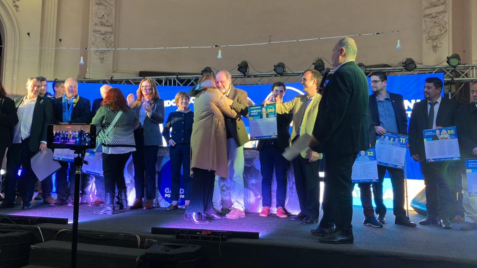 Marisol Díaz de Cordova en un encuentro de listas con la Lista 250 durante la campaña de las elecciones internas